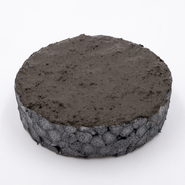 Muddy ground – dark earth